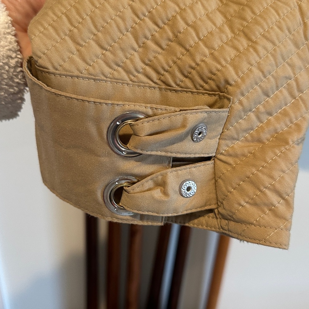 RO’HE Women's Brown Quilted Puffer - Picture 5 of 5
